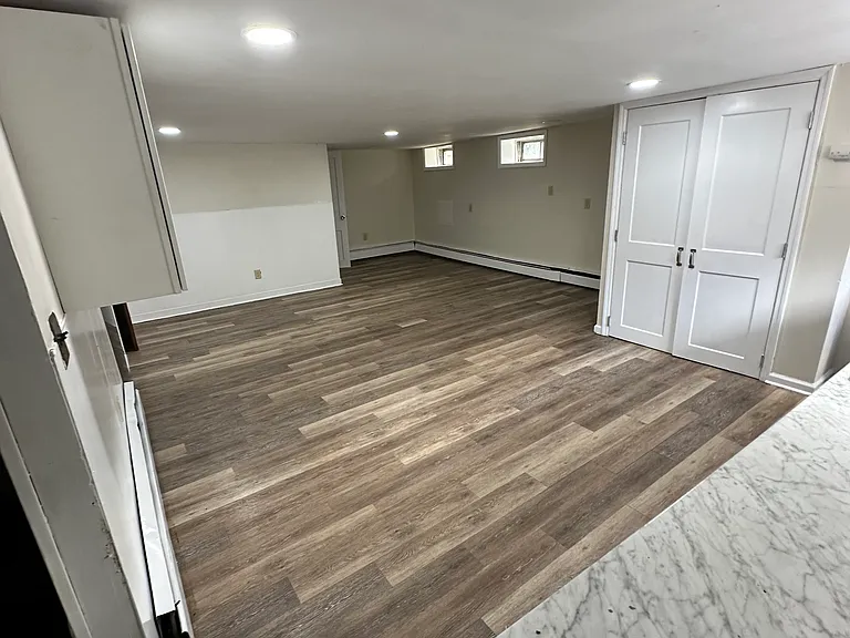 250 4th St #1 — Photo 14
