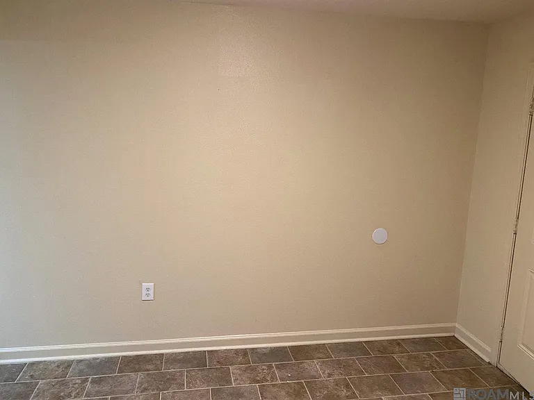 9135 Great Smokey Ave #A — Photo 23