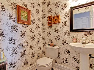 1025 Old Chester Rd, Far Hills, NJ 07931