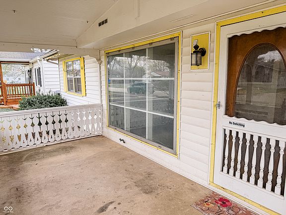 5th image of 412 Elva St