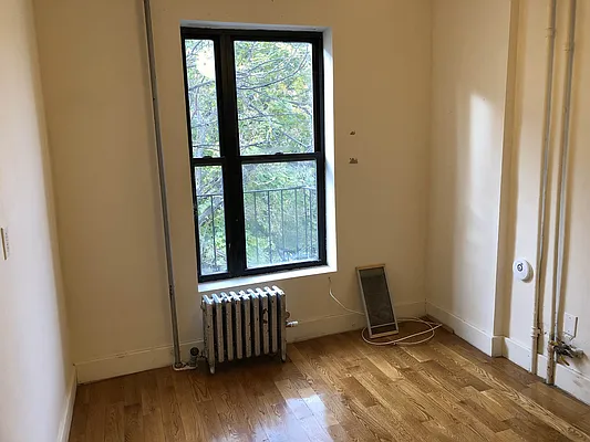 Rented by In Haus LLC | media 24