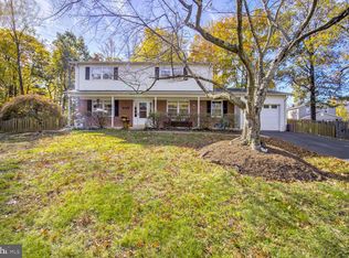 9103 Donna Dean Dr, Springfield, VA 22153