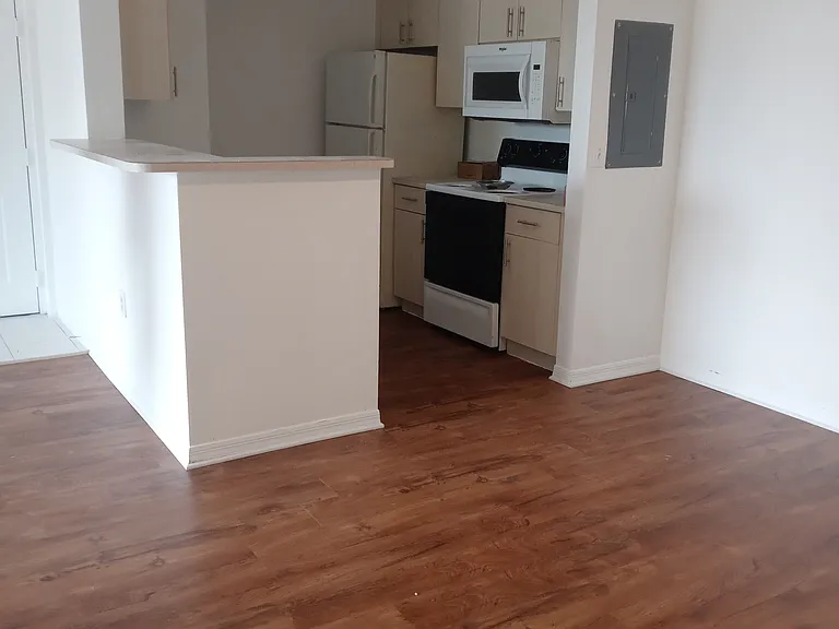 777 SW 111th Way #203 — Photo 1