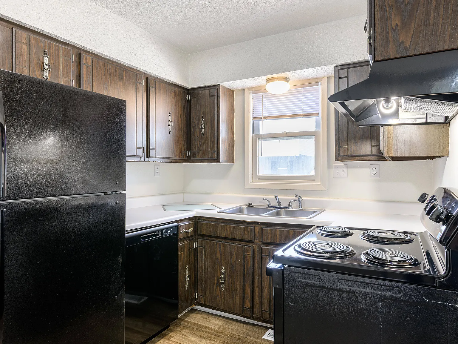 Spring Creek Townhomes — Photo 2