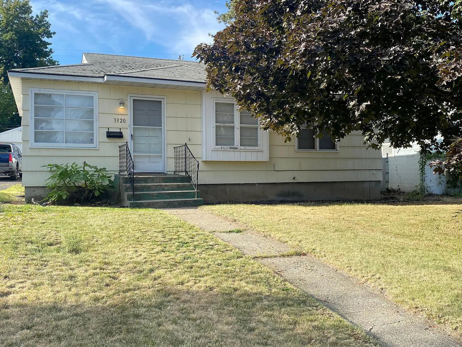 3320 E 20th Ave — Photo 3