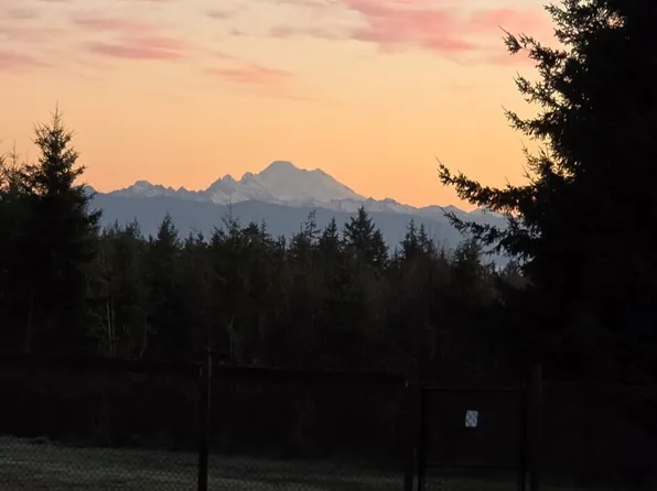 1419 Blackberry Lane, Oak Harbor, WA 98277