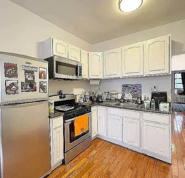 1446 1st Ave #4N — Photo 4