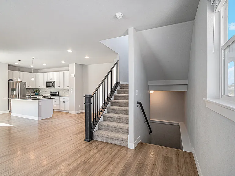 6019 Denys Dr — Photo 7