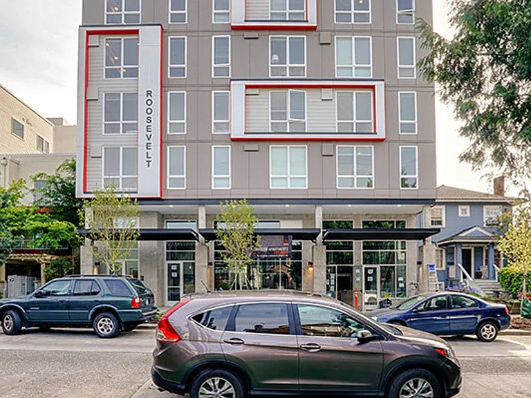 6404 Roosevelt Apartments — Photo 1