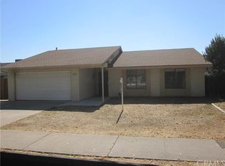 1050 E Donna Dr, Merced, CA 95340