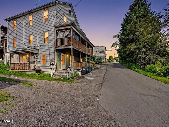 5th image of 615 Higgins St