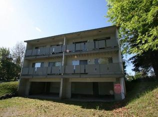 1412 W 12th Ave APT 3, Spokane, WA 99204