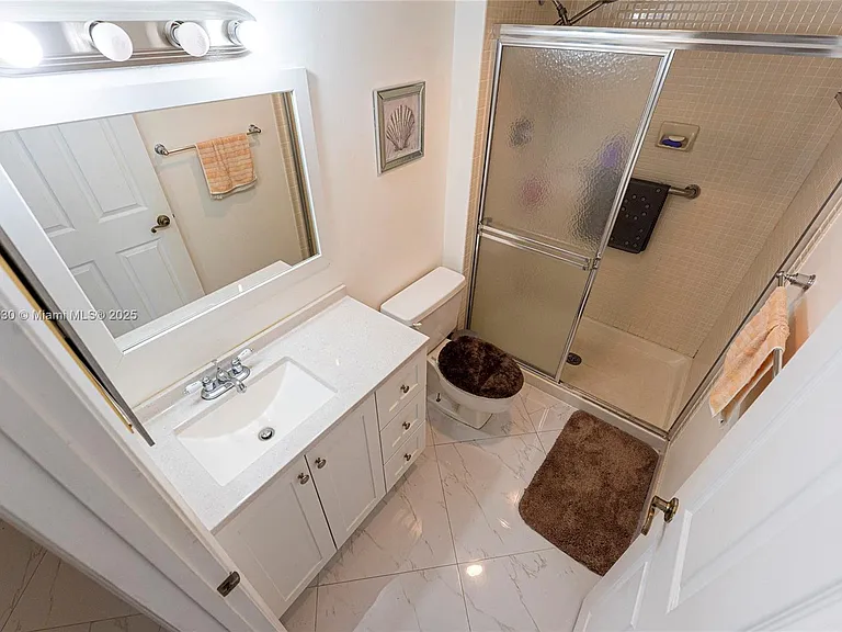 20225 NE 34th Ct #818 — Photo 11