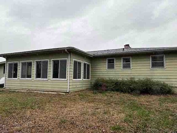 5th image of 206 Cloverdale Pl