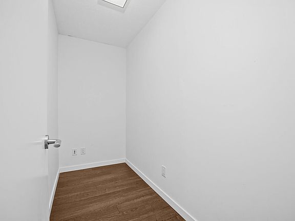 4th image of 5665 Boundary Rd #622