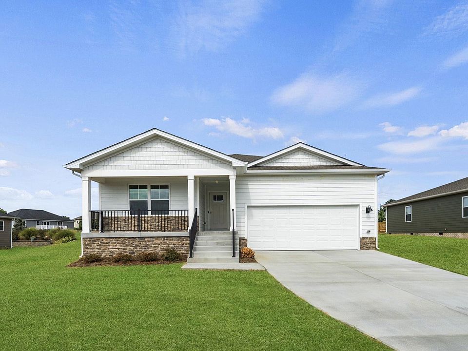 1st image of 38 Autumn Bluff Dr
