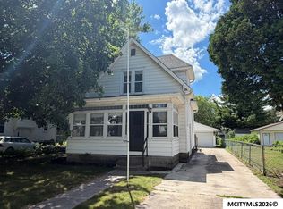 1302 N Adams Ave, Mason City, IA 50401