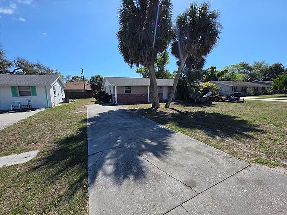 3rd image of 546 Briarwood Rd