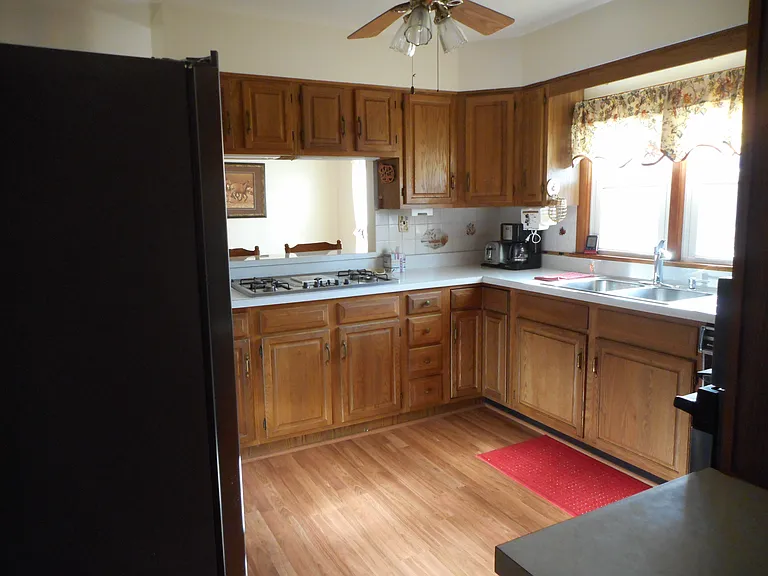 10433 Crockett Rd — Photo 6
