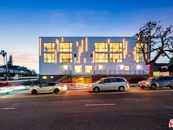 307 N Wilton Pl, Los Angeles, CA 90004