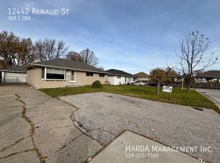 12442 Renaud St, Tecumseh, ON N8N 1P7