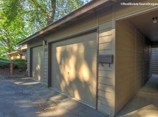 3835 SW Canby St, Portland, OR 97219