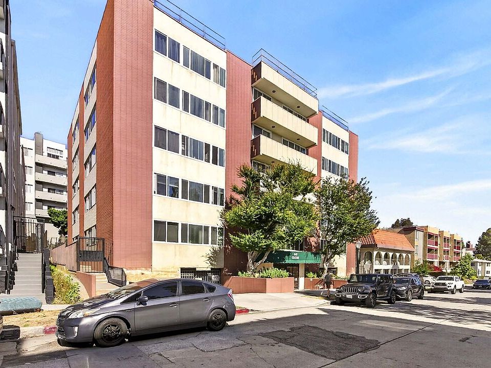 1st image of 540 Kelton Ave APT 402