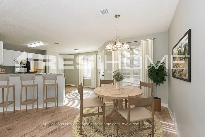 1841 Killarney Dr SW — Photo 4