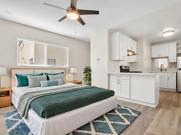 715 Cohasset