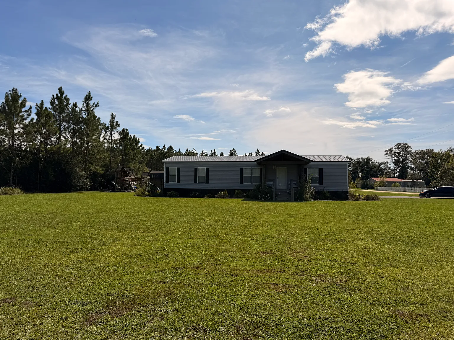 3 bed, 1500 sqft, $1,500 — Photo 1