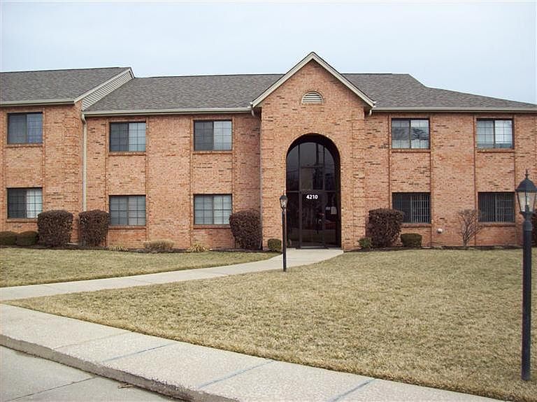 1st image of 4210 Victorian Green Dr