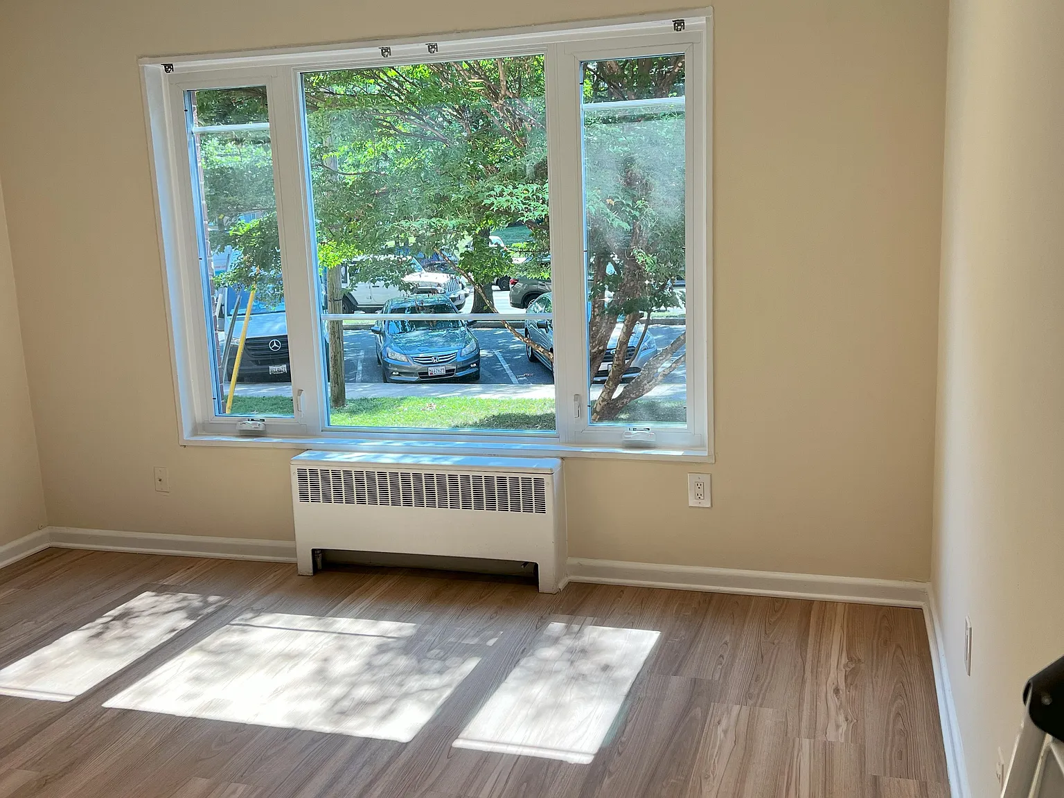 2 bed, 845 sqft, $2,250 — Photo 2