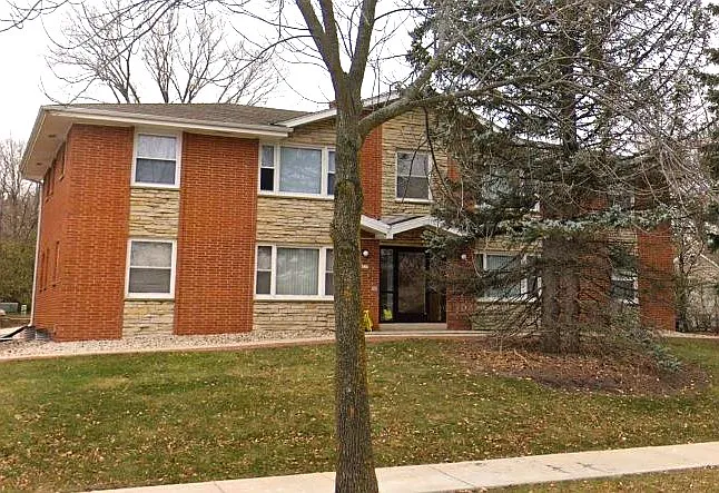 4327 W Howard Ave