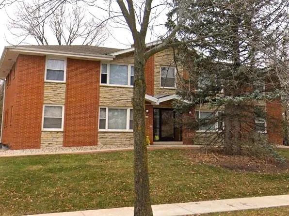 4327 W Howard Ave, Milwaukee, WI 53220