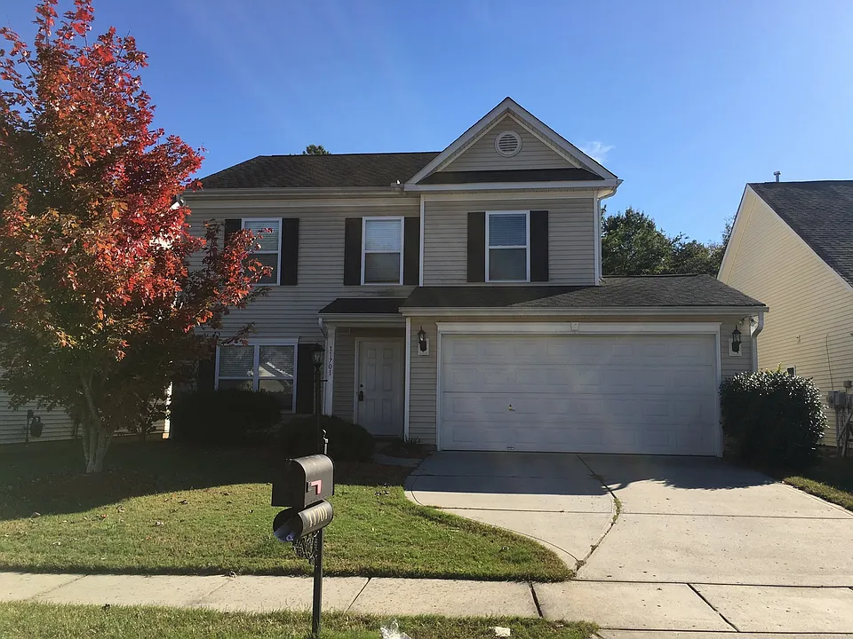 11701 Village Pond Dr
