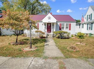 2233 Wilmer St, Zanesville, OH 43701