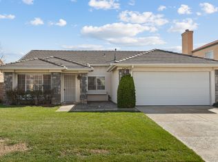 45658 Saint Andrews St, Lancaster, CA 93534