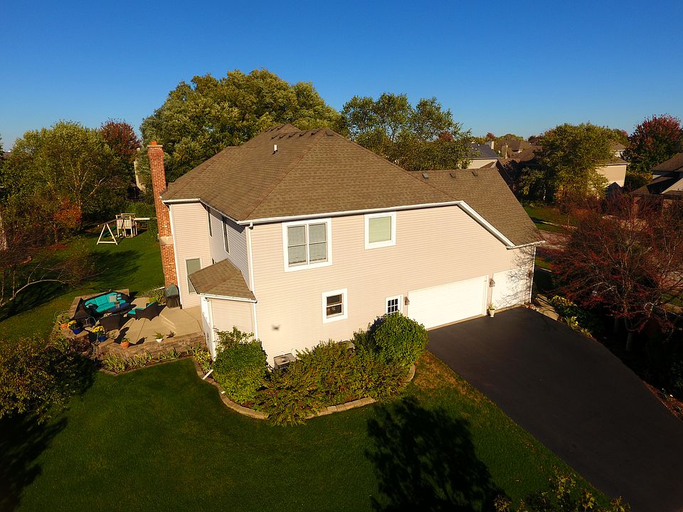 1st image of 584 W Thornwood Dr