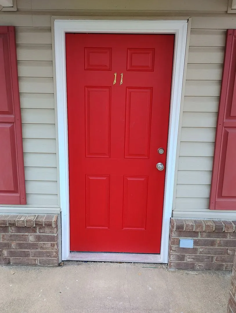 1603 Latourette Drive — Photo 2