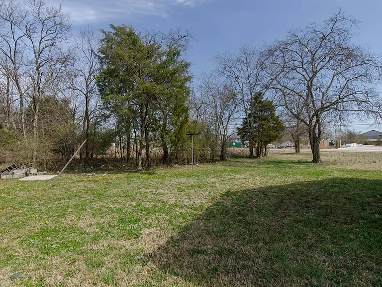 112 Bellvue Dr — Photo 9