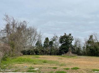 274 Crawford St, Biloxi, MS 39530