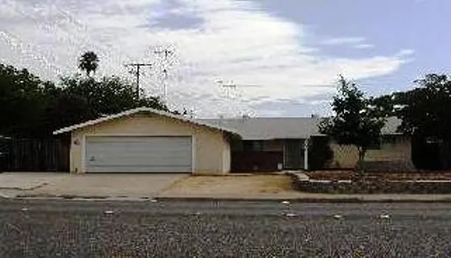 405 Sunrise Ave photo 1
