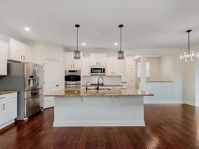 10264 Normandy Way — Photo 11