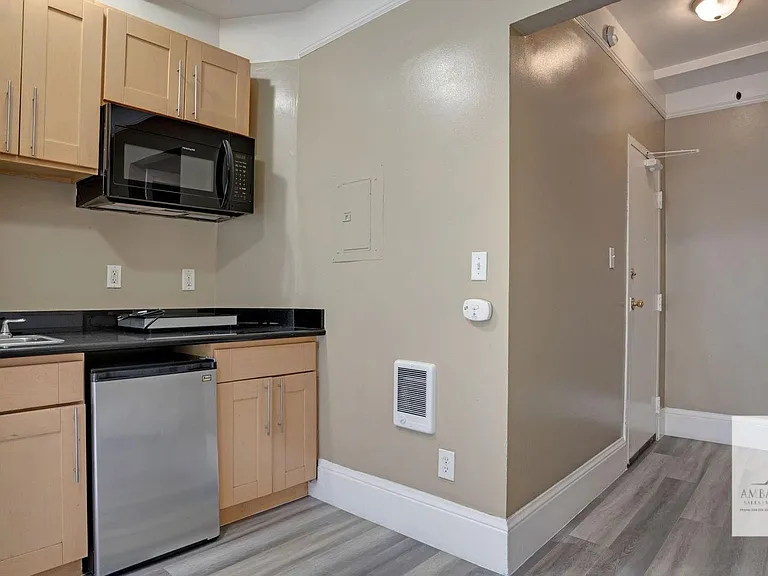 621 Taylor St — Photo 37