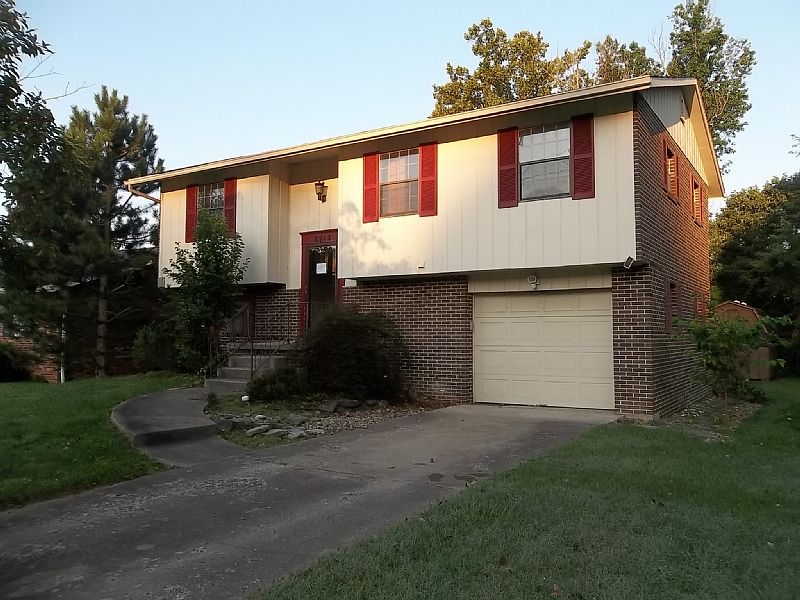 1st image of 8913 Green St