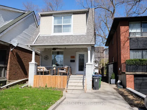 231 Chisholm Ave, Toronto, ON M4C 4V9