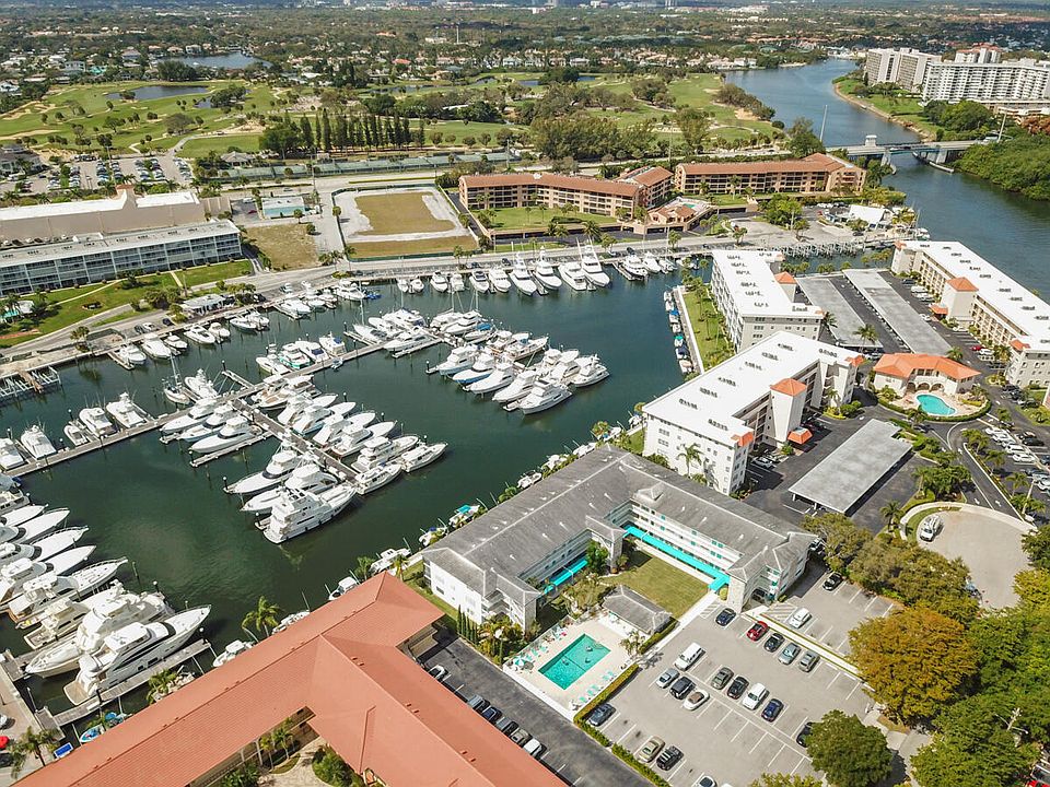 yacht club dr north palm beach fl