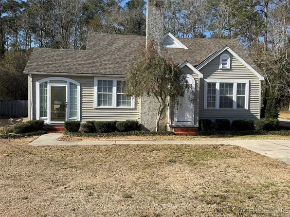 765 Claxton Ave N, Elba, AL 36323