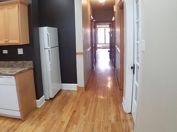 4th image of 4715 N Washtenaw Ave