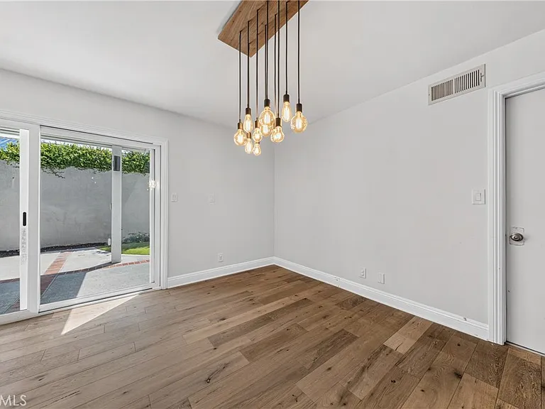 23291 Downland Rd — Photo 12